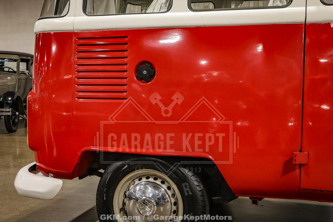 1973 Volkswagen Type 2 Bus