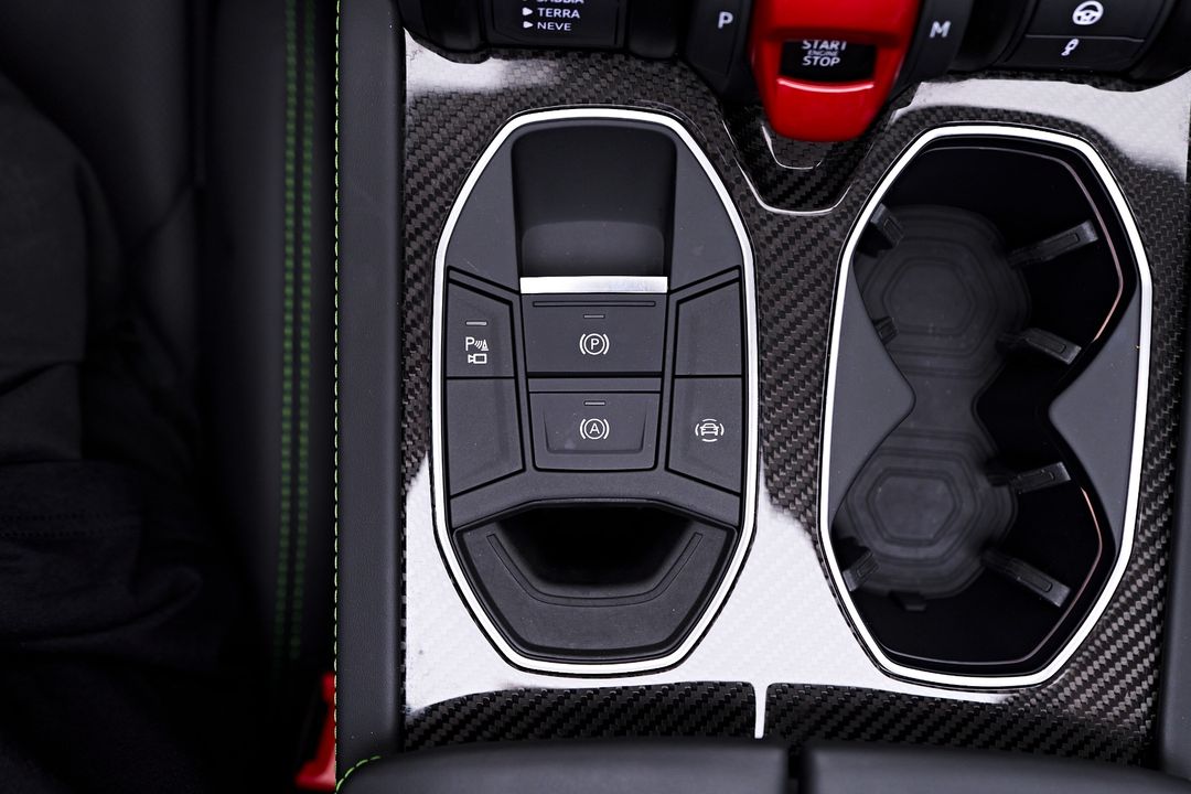 2024 Lamborghini Urus