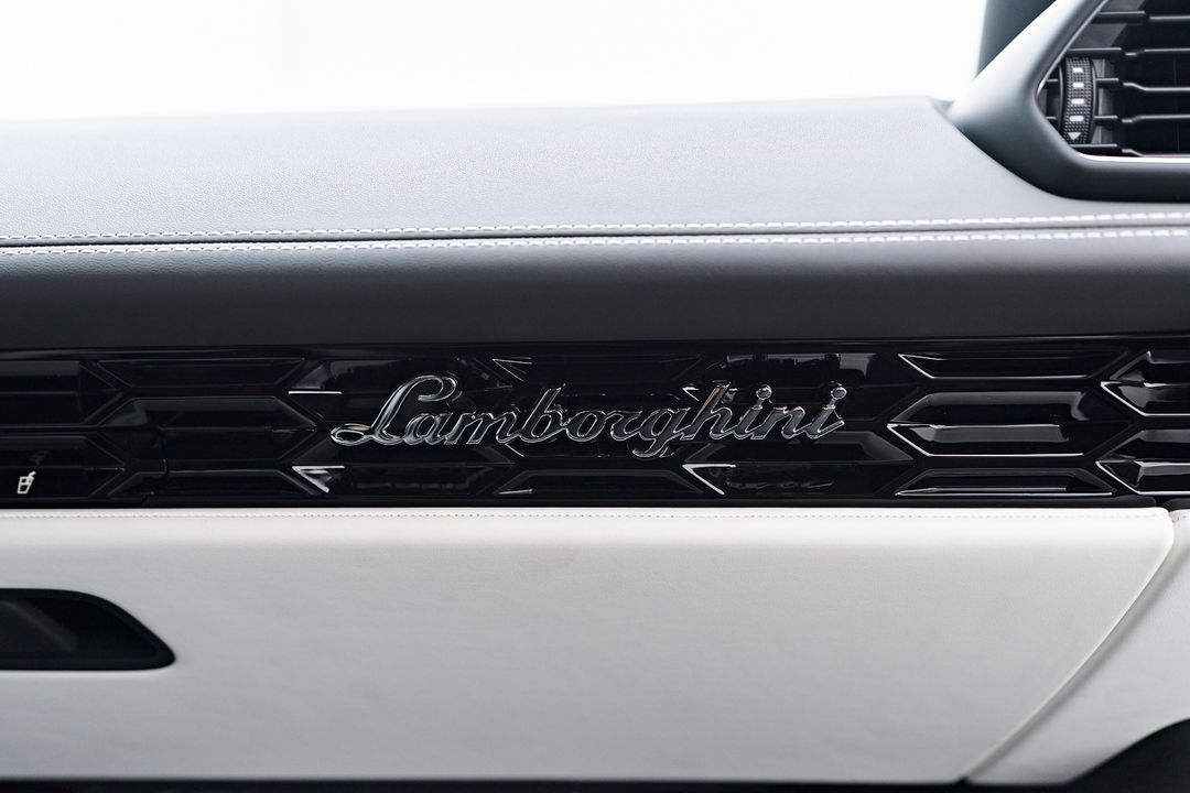 2024 Lamborghini Huracan Tecnica