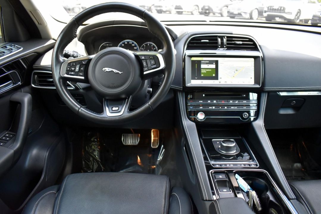 2018 Jaguar F-PACE