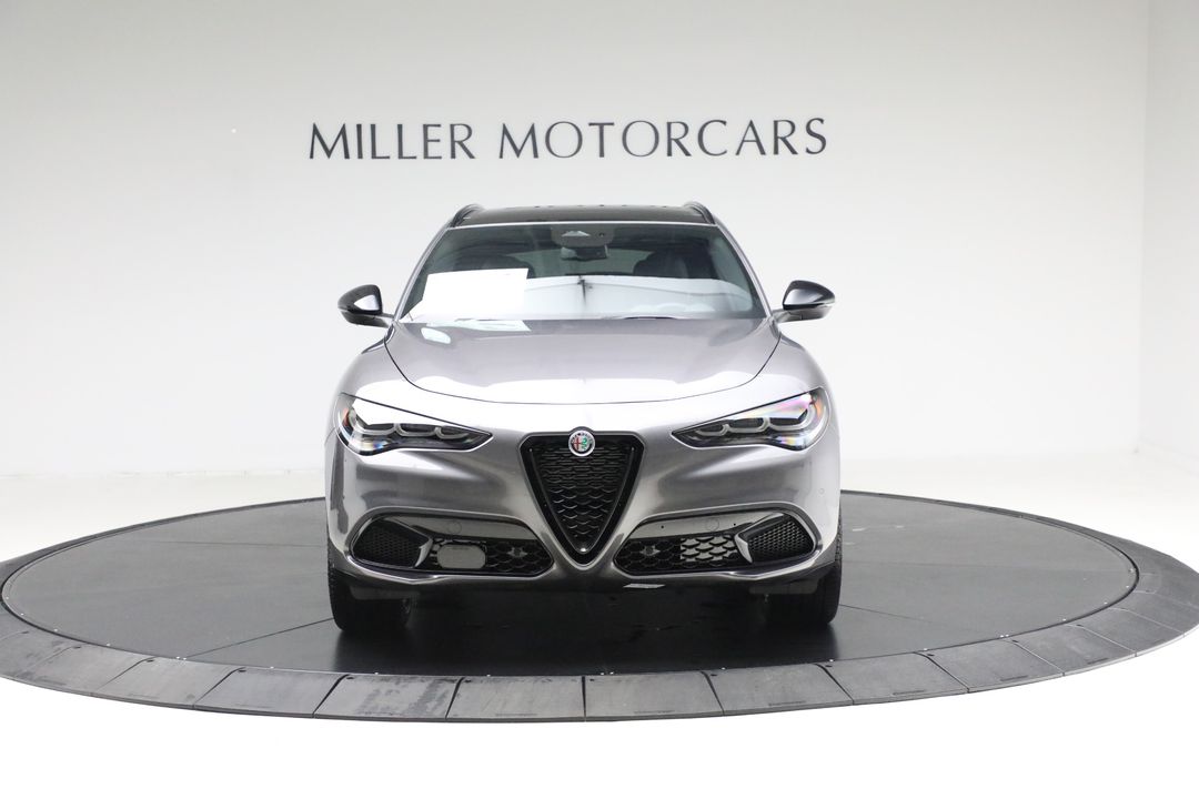 2025 Alfa Romeo Stelvio