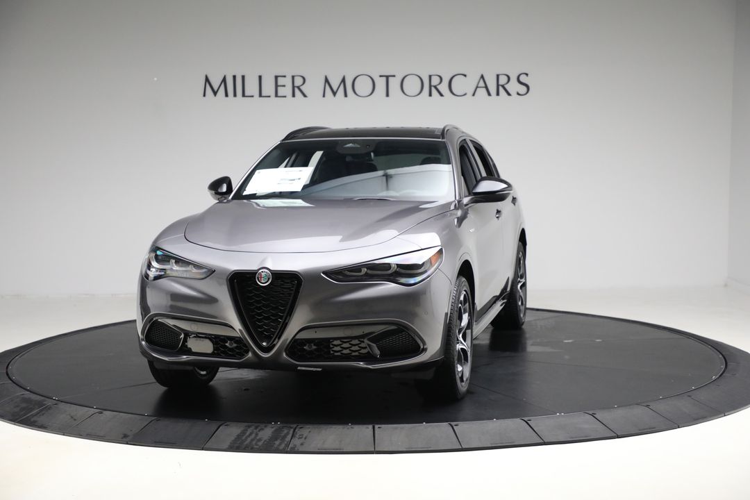 2025 Alfa Romeo Stelvio