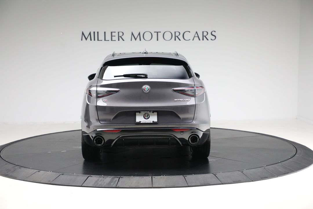 2025 Alfa Romeo Stelvio