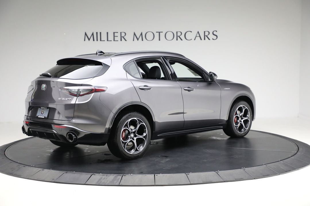 2025 Alfa Romeo Stelvio