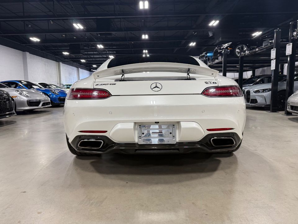 2016 Mercedes-Benz AMG GT S