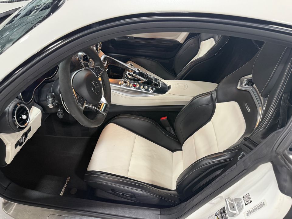 2016 Mercedes-Benz AMG GT S