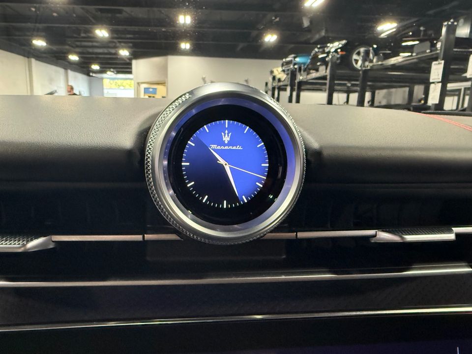 2024 MASERATI GRECALE