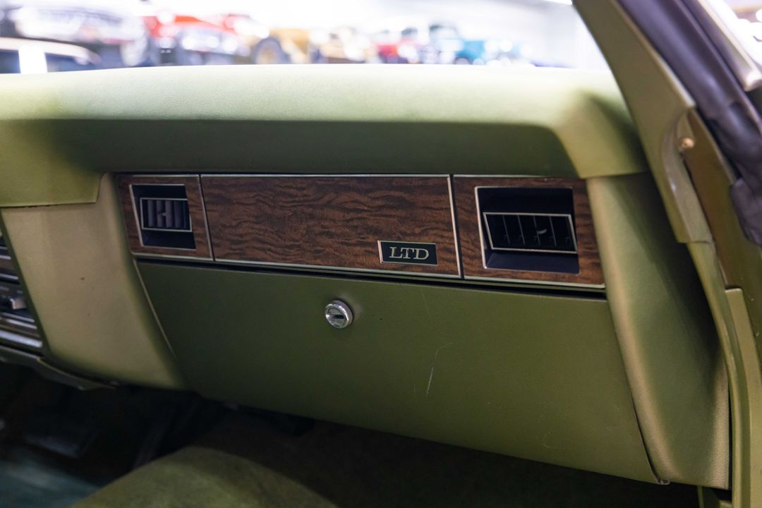1975 Ford LTD Wagon