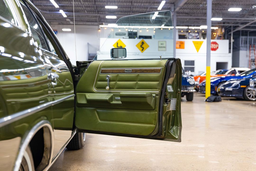 1975 Ford LTD Wagon