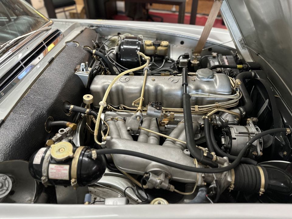 1969 Mercedes Benz 280SL