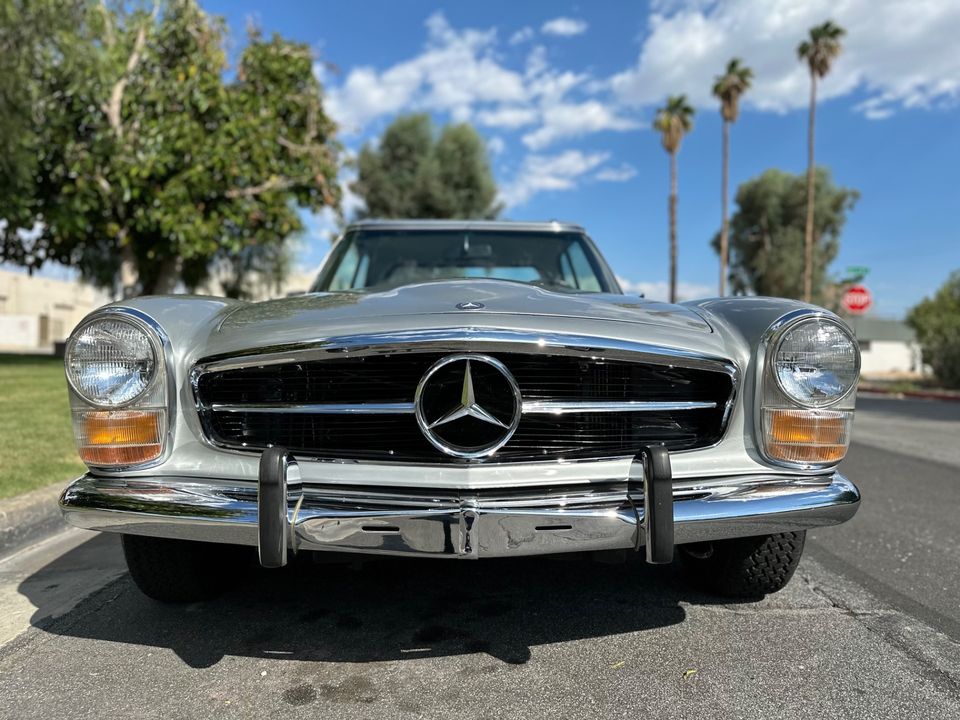 1969 Mercedes Benz 280SL