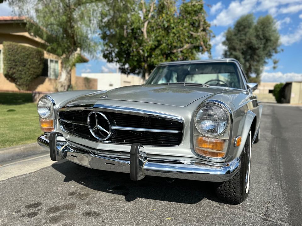 1969 Mercedes Benz 280SL