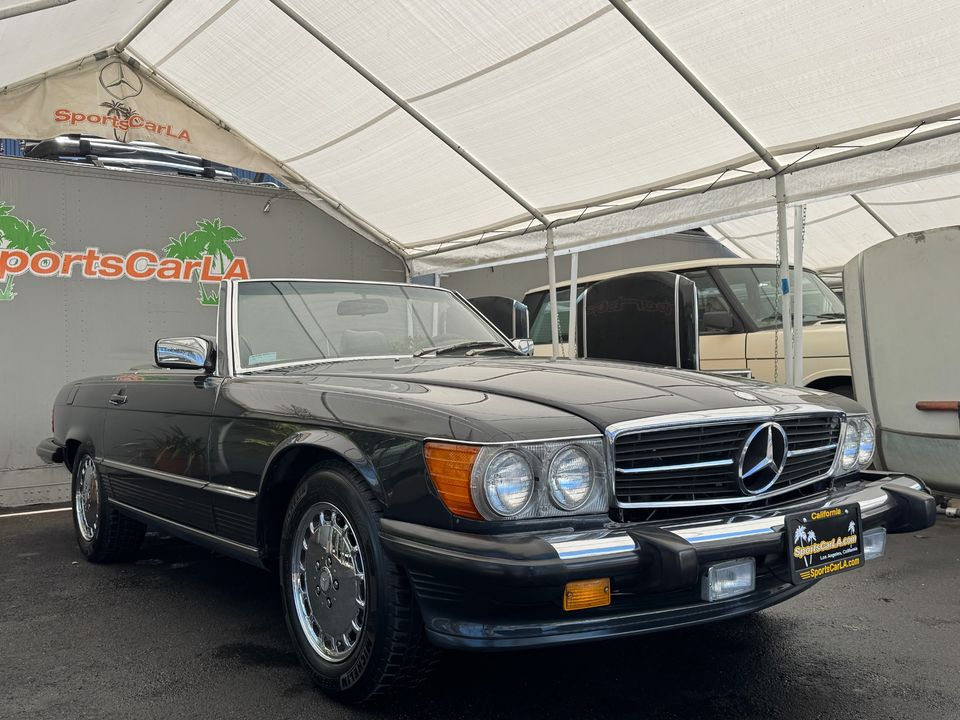 1987 Mercedes-Benz 560-Class