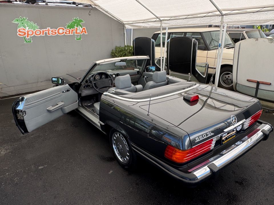 1987 Mercedes-Benz 560-Class