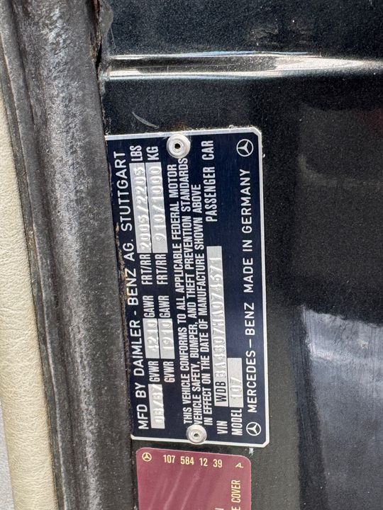 1987 Mercedes-Benz 560-Class