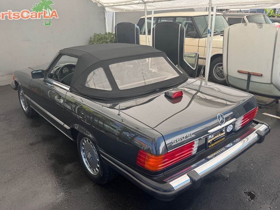 1987 Mercedes-Benz 560-Class