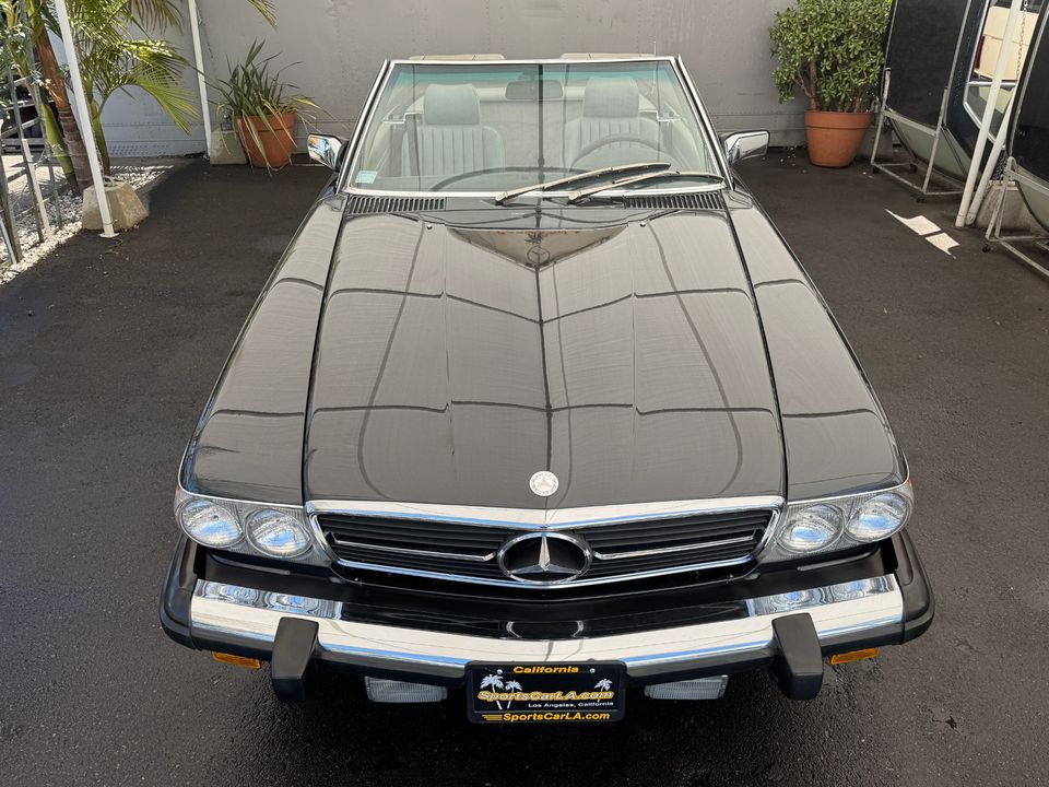 1987 Mercedes-Benz 560-Class
