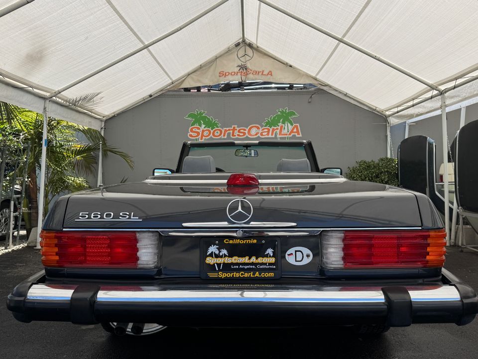 1987 Mercedes-Benz 560-Class
