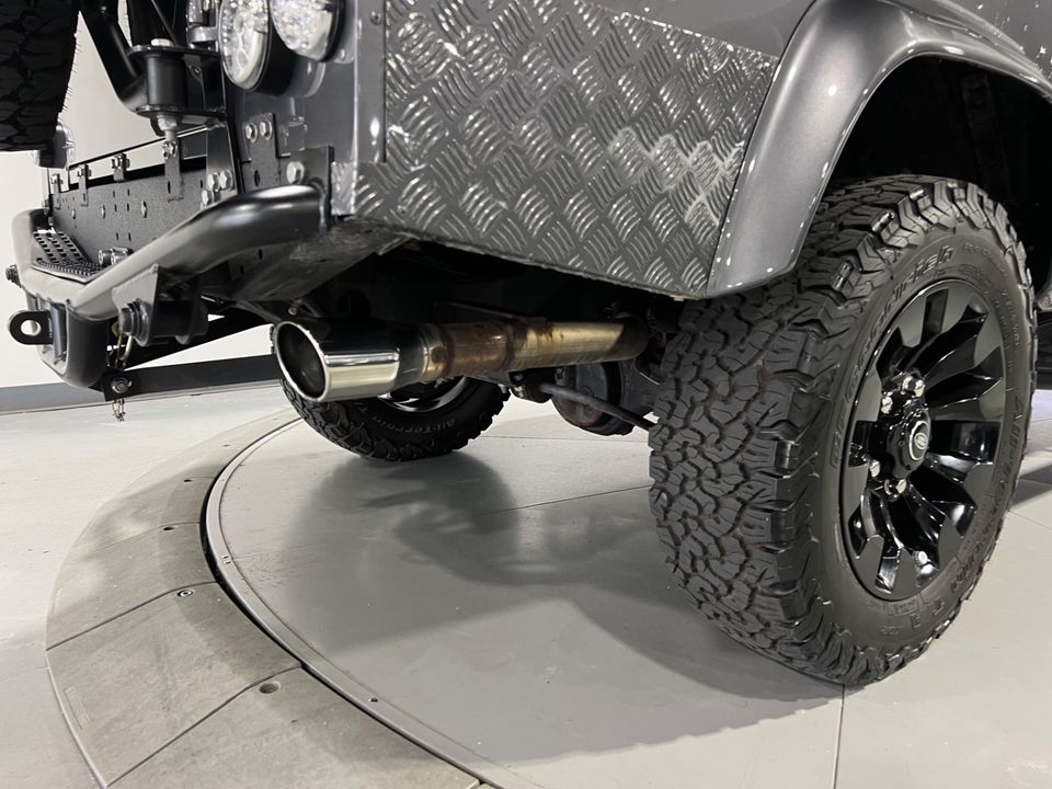 1988 ECD HAND BUILT CUSTOM DEFENDER 110