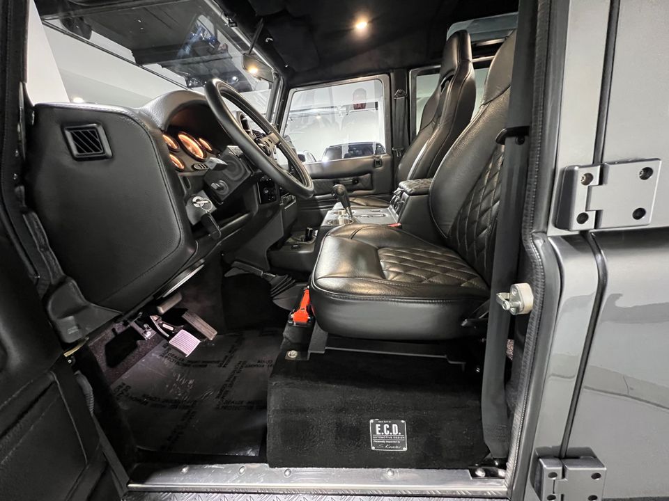 1988 ECD HAND BUILT CUSTOM DEFENDER 110