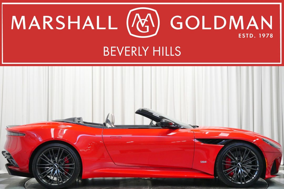 2023 Aston Martin DBS