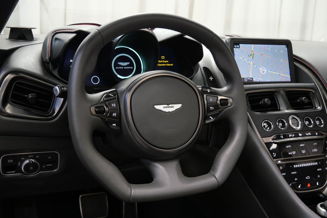 2023 Aston Martin DBS