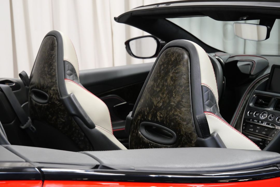 2023 Aston Martin DBS