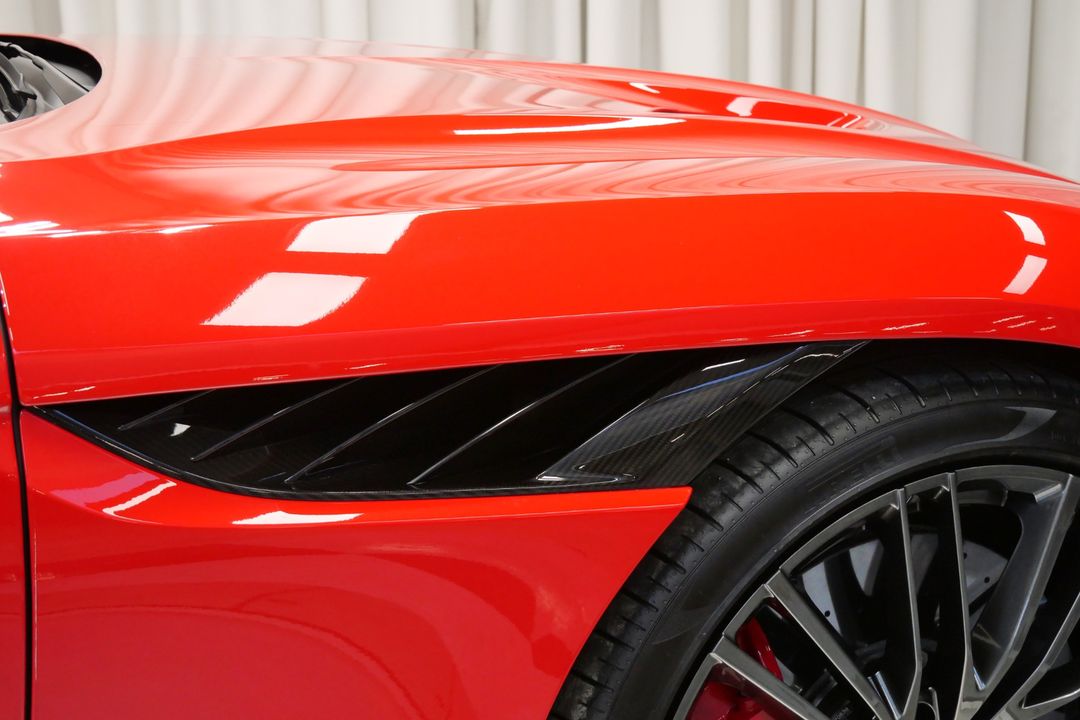 2023 Aston Martin DBS