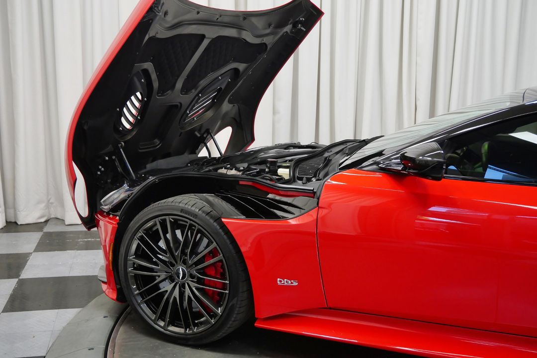 2023 Aston Martin DBS
