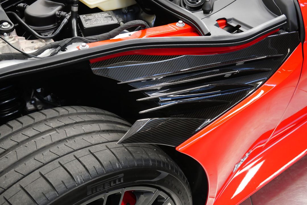 2023 Aston Martin DBS