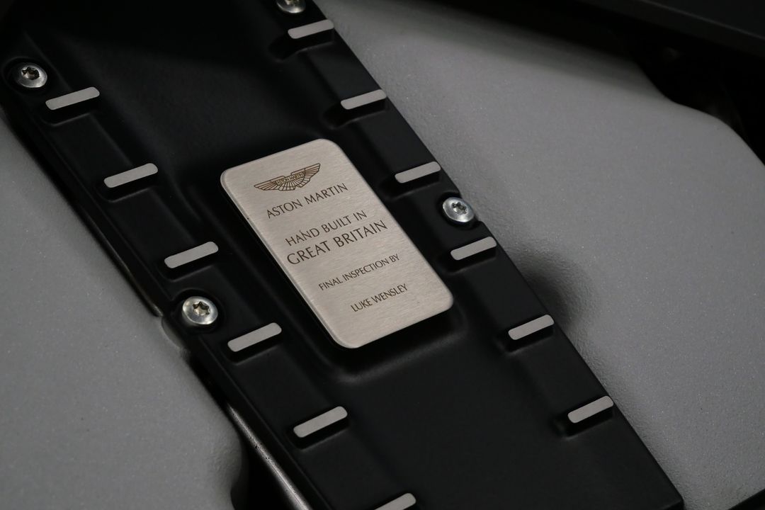 2023 Aston Martin DBS