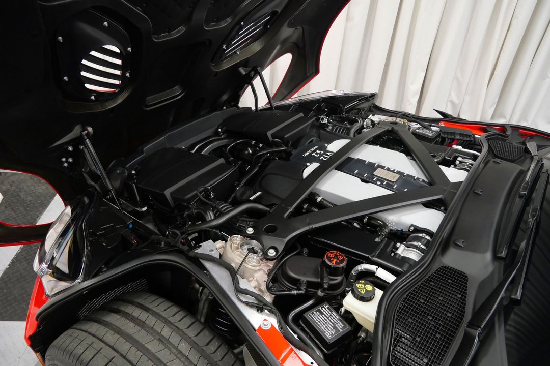 2023 Aston Martin DBS