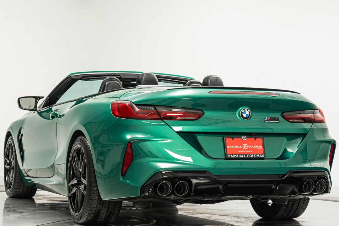 2025 BMW M8