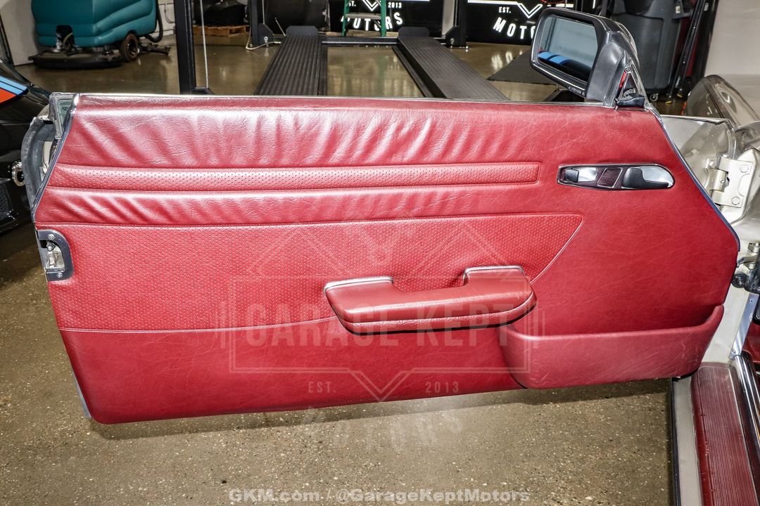 1986 Mercedes-Benz 560SL