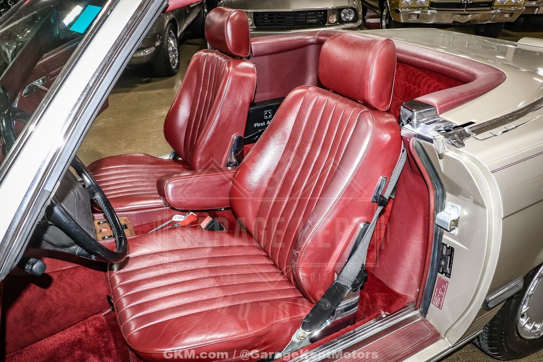 1986 Mercedes-Benz 560SL