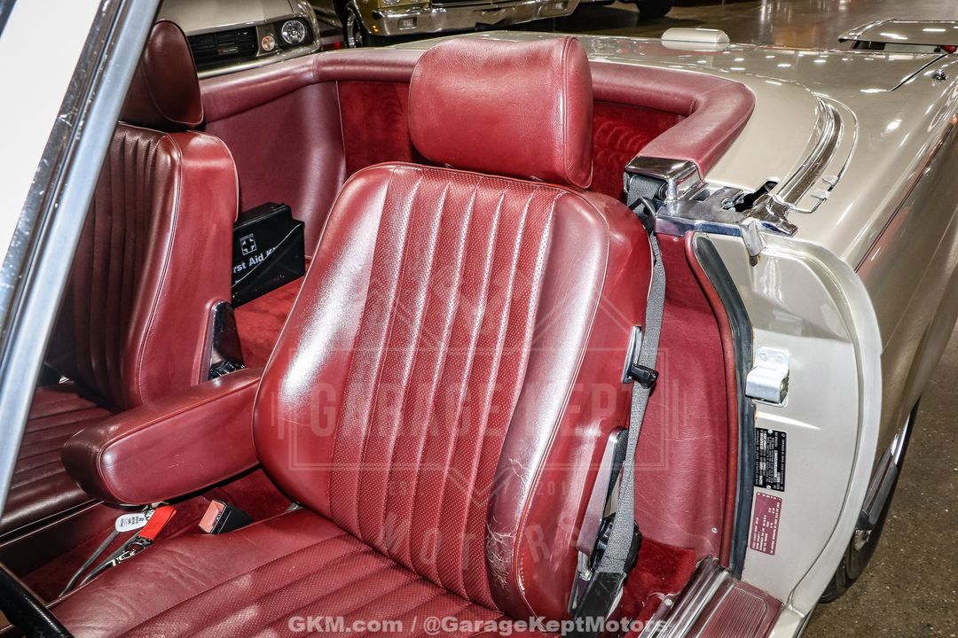 1986 Mercedes-Benz 560SL