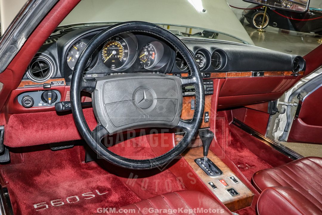 1986 Mercedes-Benz 560SL