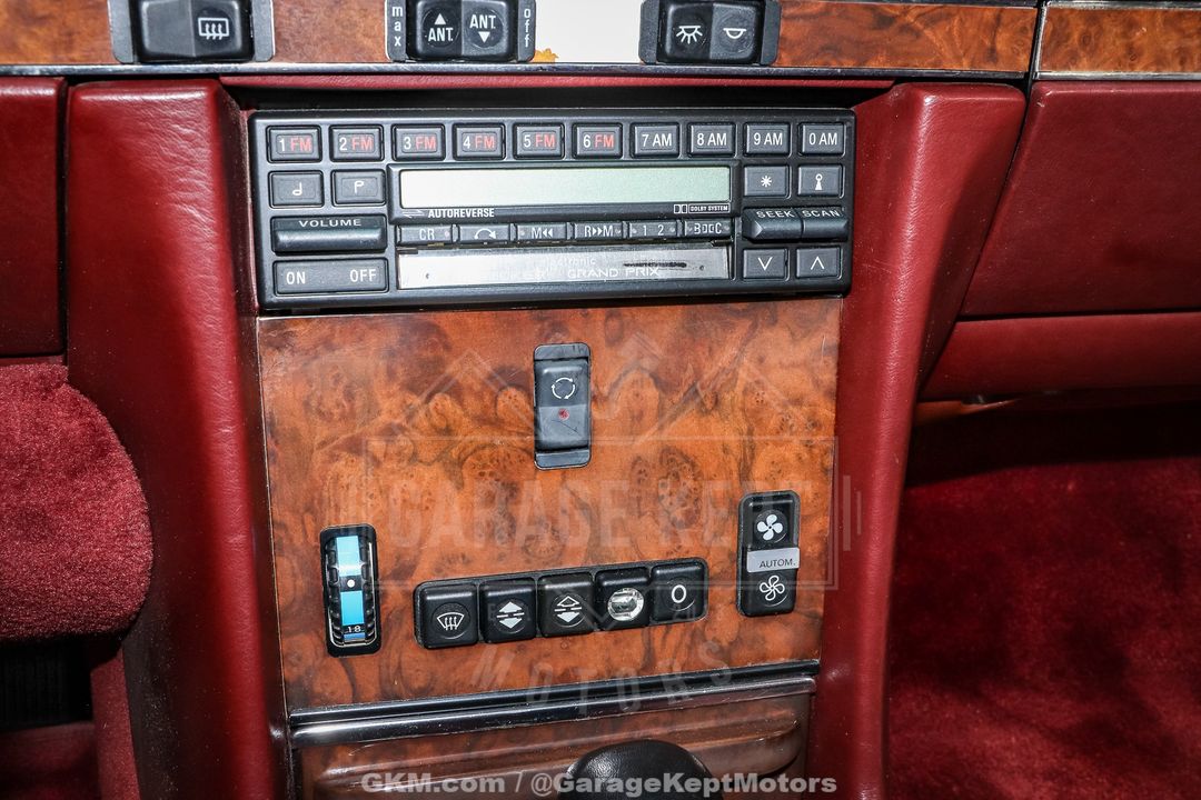 1986 Mercedes-Benz 560SL