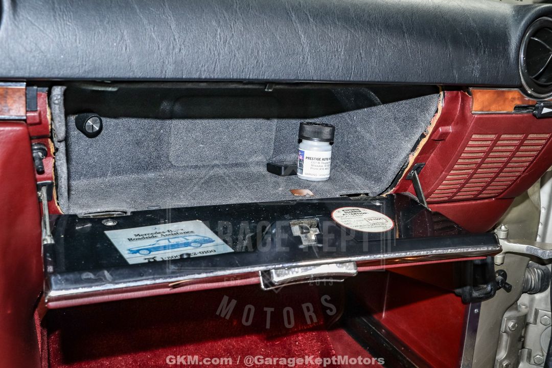 1986 Mercedes-Benz 560SL