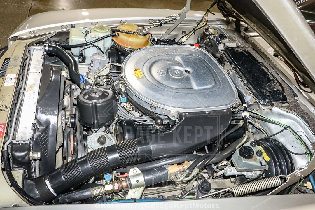 1986 Mercedes-Benz 560SL