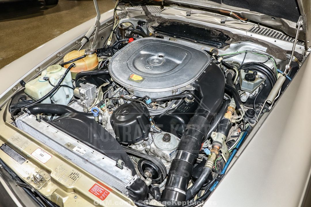 1986 Mercedes-Benz 560SL