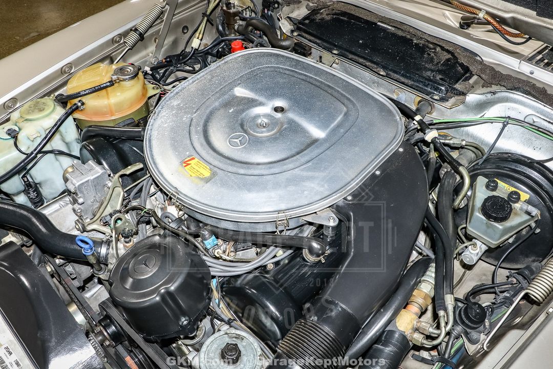 1986 Mercedes-Benz 560SL