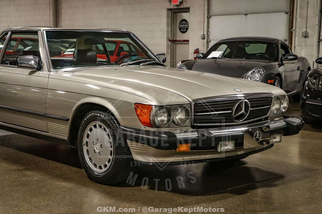 1986 Mercedes-Benz 560SL