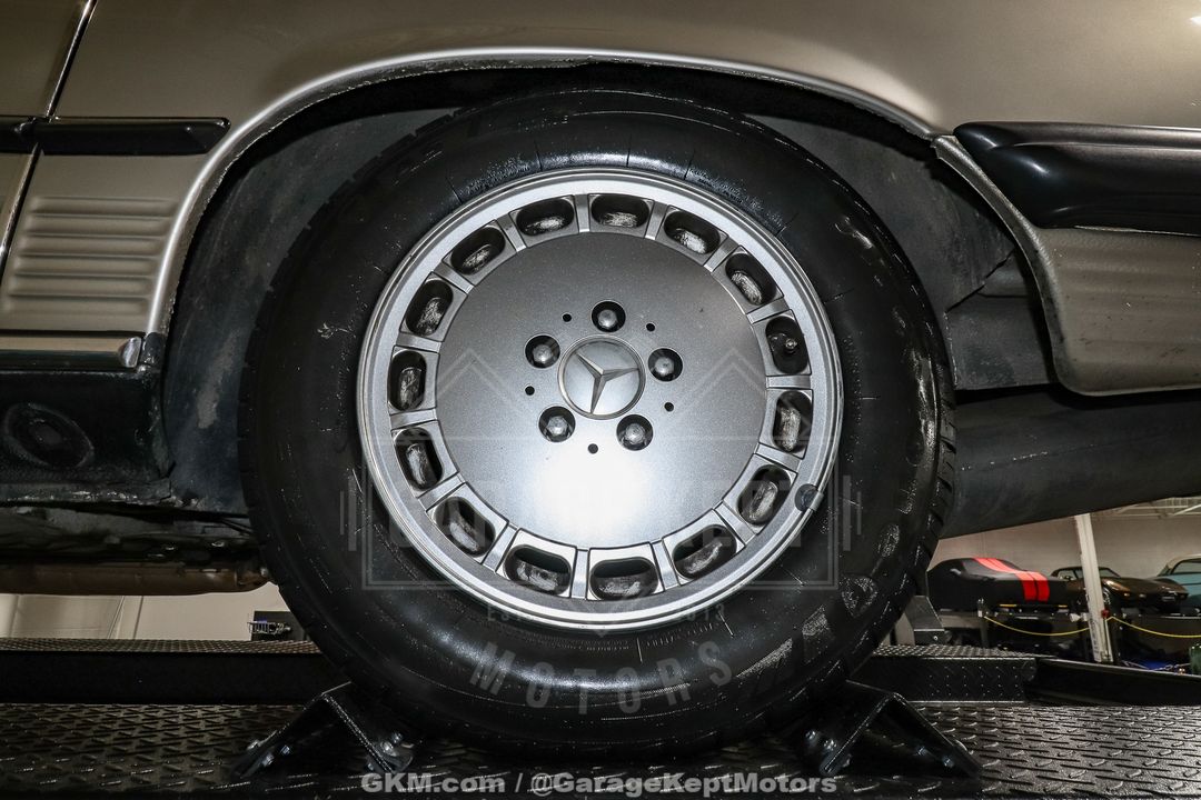 1986 Mercedes-Benz 560SL