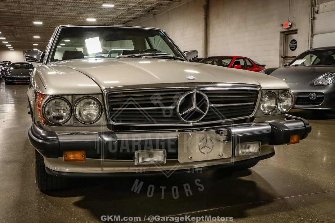 1986 Mercedes-Benz 560SL