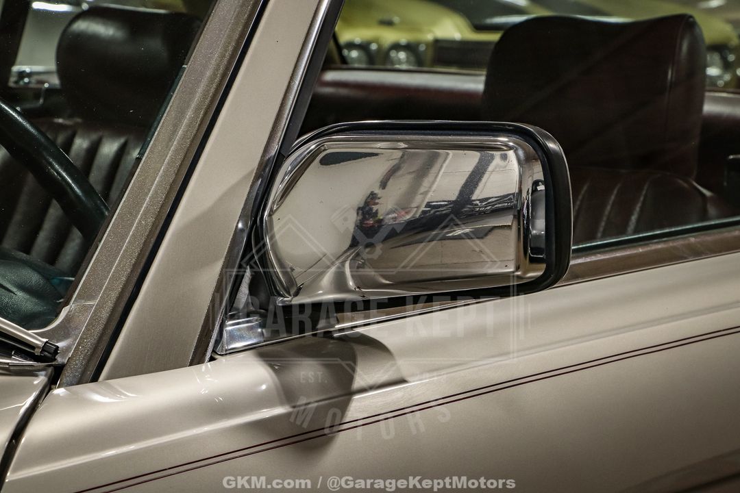 1986 Mercedes-Benz 560SL