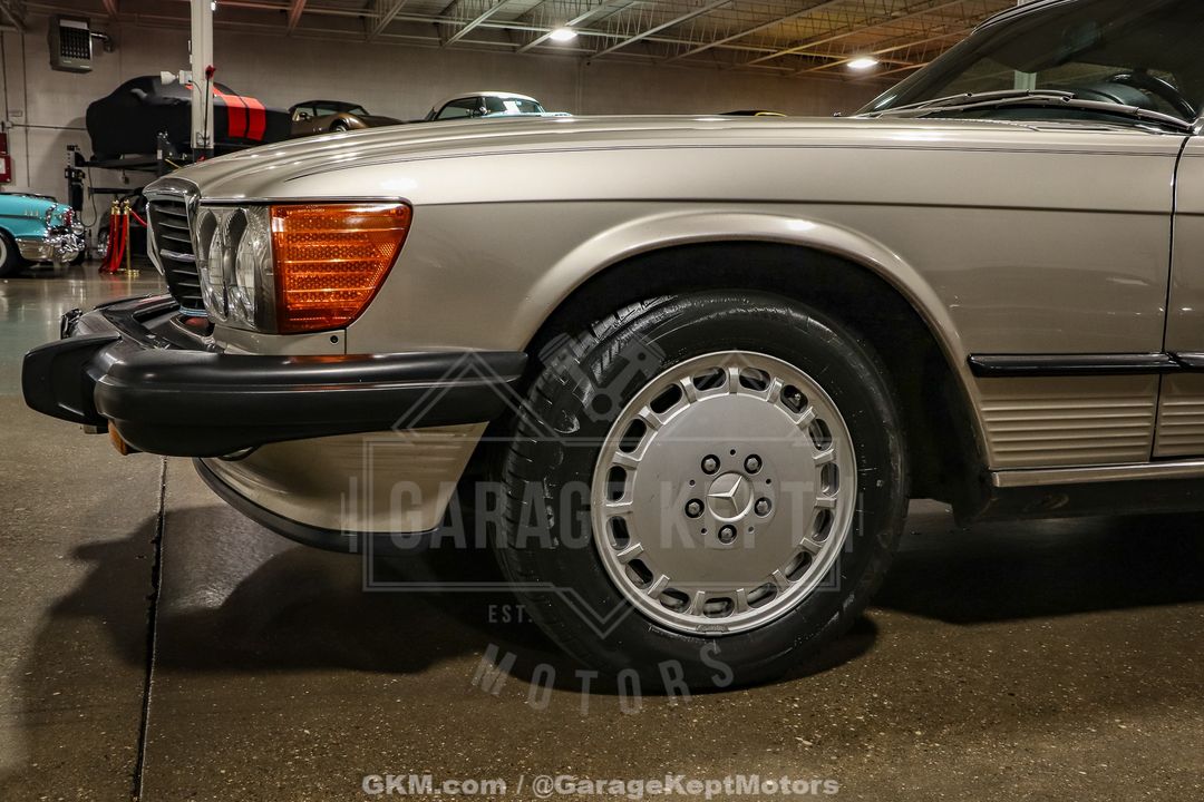 1986 Mercedes-Benz 560SL