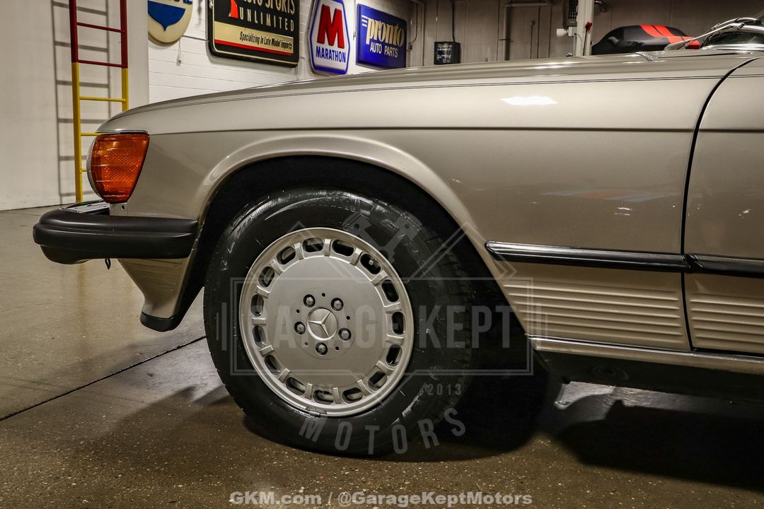 1986 Mercedes-Benz 560SL
