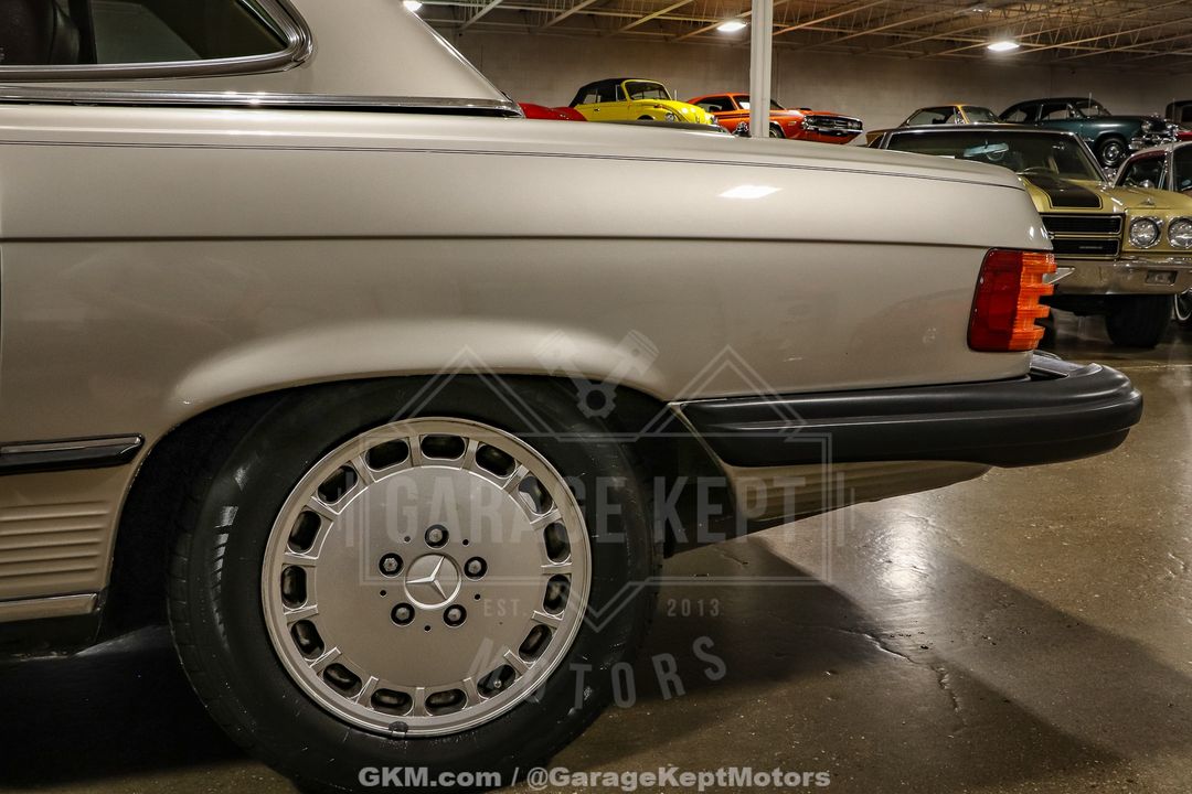1986 Mercedes-Benz 560SL