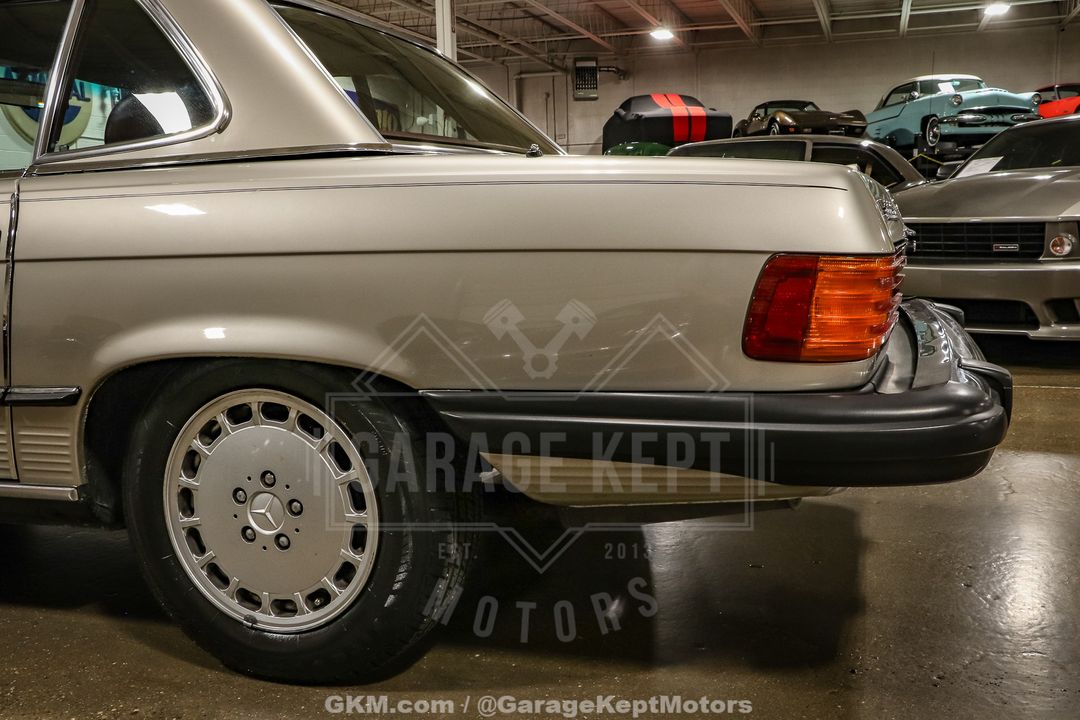 1986 Mercedes-Benz 560SL